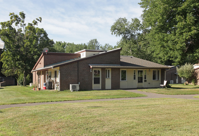 General Pulaski Terrace in Plantsville, CT - Building Photo - Building Photo