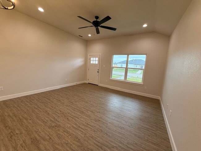 7035 Glen Abbey St in Abilene, TX - Building Photo - Building Photo