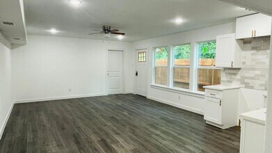 8416 Sandra St in Houston, TX - Building Photo - Building Photo