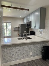 7500 Parkway Dr in La Mesa, CA - Building Photo - Building Photo