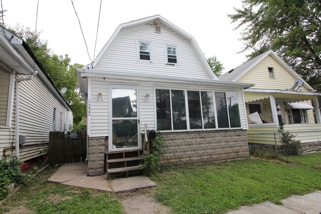 property at 1333 Peck St