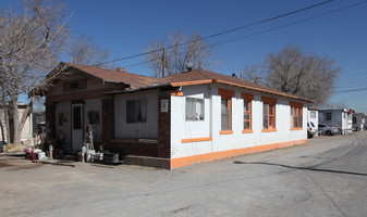 La Hacenda Trailer Park Apartments