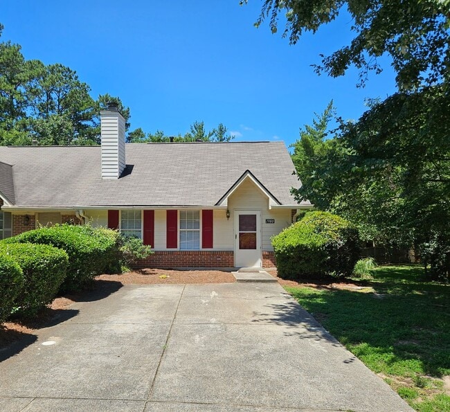 property at 1980 Cheatham Woods Dr SW