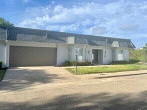 4304 Forest Bend Rd in Dallas, TX - Building Photo - Building Photo