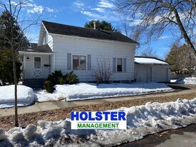 1702 Roosevelt St in Wausau, WI - Building Photo