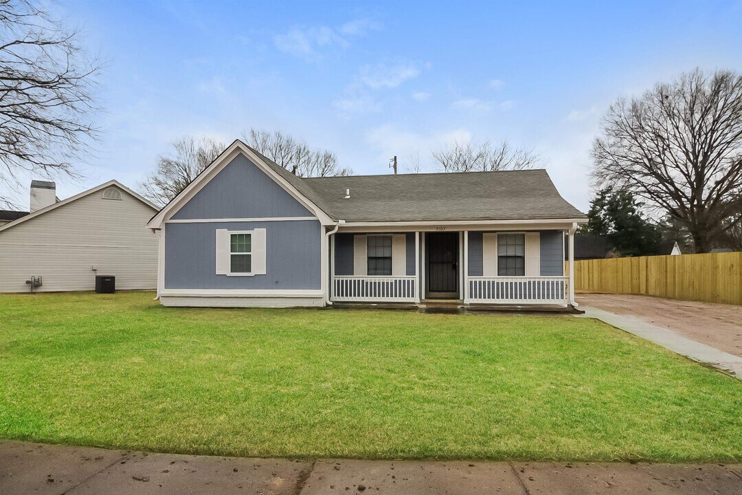 7107 Butterfly Dr in Memphis, TN - Building Photo