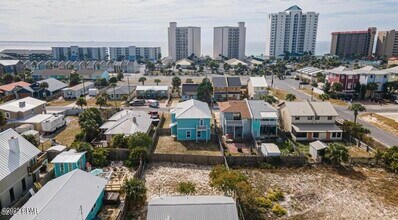 6320 Beach Dr in Panama City, FL - Building Photo - Building Photo