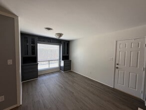 7909 Weldon Ave in Bakersfield, CA - Building Photo - Building Photo