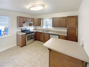 6448 Clifton Hills Dr in St. Louis, MO - Building Photo - Building Photo