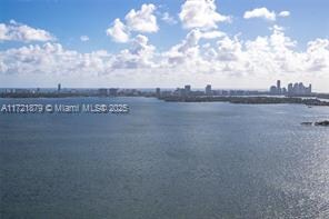 650 NE 32nd St, Unit # 3306 in Miami, FL - Building Photo - Building Photo