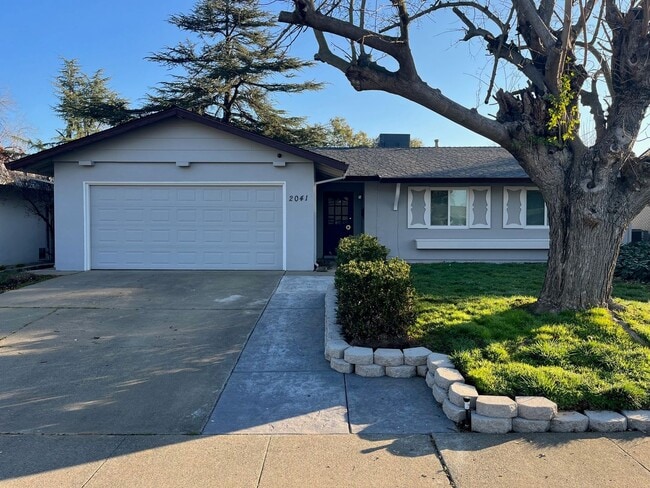 2041 Van Nuys Way