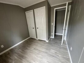 62 Bennett Rd in Candler, NC - Building Photo