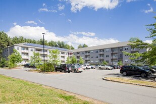 Catamount Ridge in South Burlington, VT - Building Photo