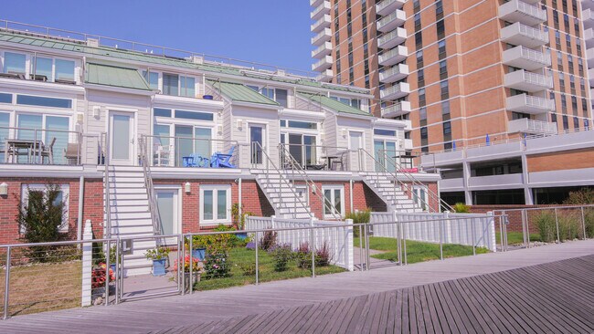 5208 Boardwalk in Ventnor City, NJ - Building Photo - Building Photo