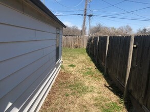 3141 E Admiral Blvd in Tulsa, OK - Foto de edificio - Building Photo