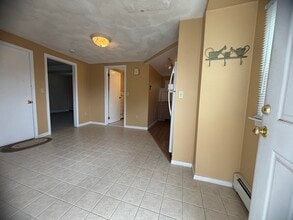 79 N Main St in Bellingham, MA - Building Photo - Building Photo