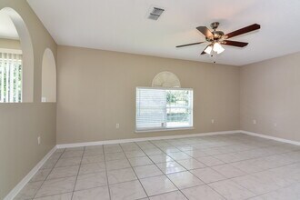 1336 Dragon Head Dr in Valrico, FL - Building Photo - Building Photo