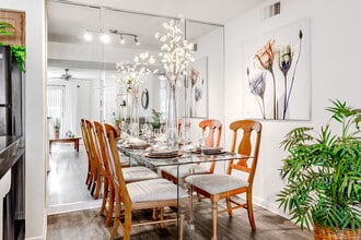 Timber Chase at Sarasota Bay in Sarasota, FL - Building Photo - Interior Photo