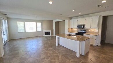 4317 Palazzo Ln in Corona, CA - Building Photo - Building Photo