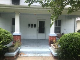 302 S Summit St, Unit A in Greenville, NC - Building Photo