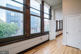 1300 S 19th St in Philadelphia, PA - Building Photo - Building Photo