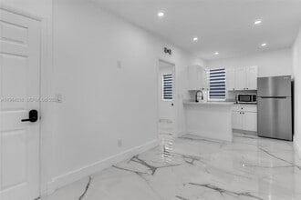 14848 SW 180th St in Miami, FL - Building Photo - Building Photo