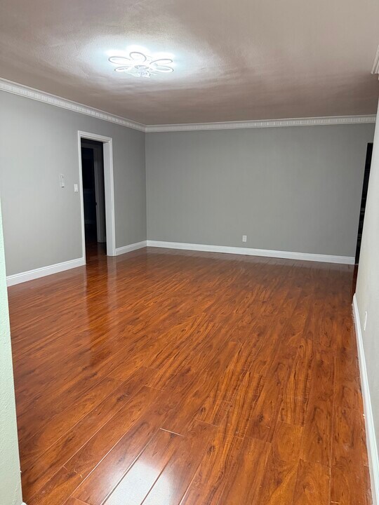 1483 Allison Ave in Los Angeles, CA - Building Photo