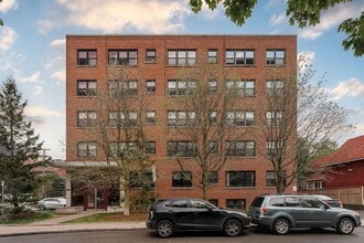 240 Stewart in Ottawa, ON - Building Photo - Building Photo