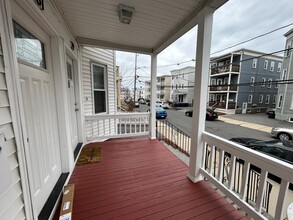 29 Belknap St, Unit 2 in Somerville, MA - Building Photo - Building Photo