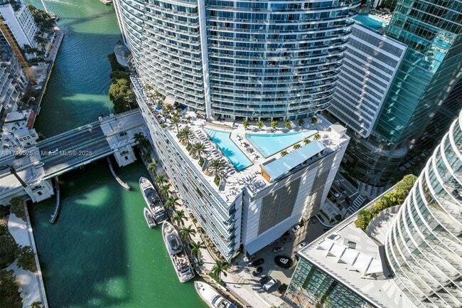 property at 200 Biscayne Boulevard Way