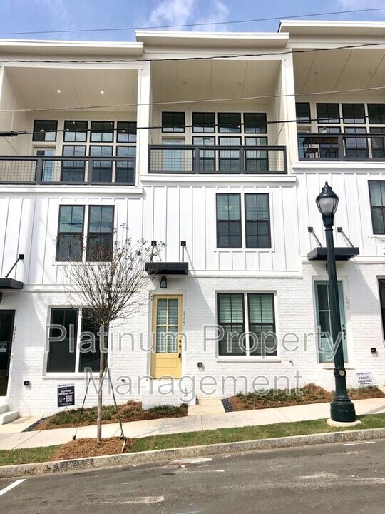 1227 Cushenberry Ln in Atlanta, GA - Building Photo