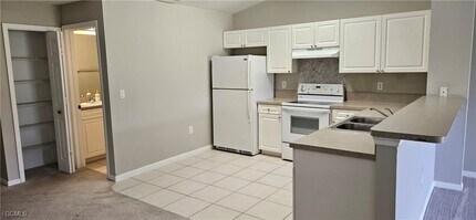 863 Bedford Dr in Lehigh Acres, FL - Building Photo - Building Photo