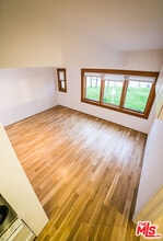 8 Brooks Ave in Los Angeles, CA - Foto de edificio - Building Photo