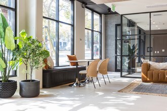 2112 Market St in San Francisco, CA - Building Photo - Building Photo