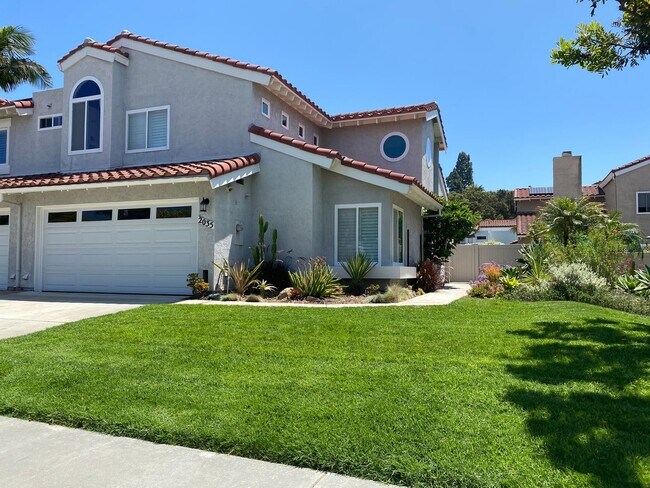2035 Sea Village Cir