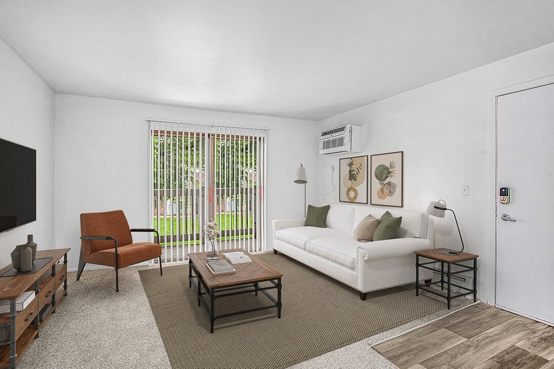 Brookside Apartments in Springfield, MI - Foto de edificio