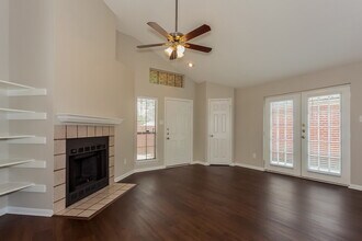 4747 Poppy Dr E in Fort Worth, TX - Building Photo - Building Photo