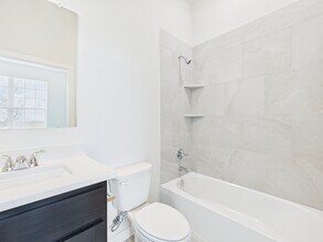 1906 Viva Rd in Bryan, TX - Building Photo - Building Photo