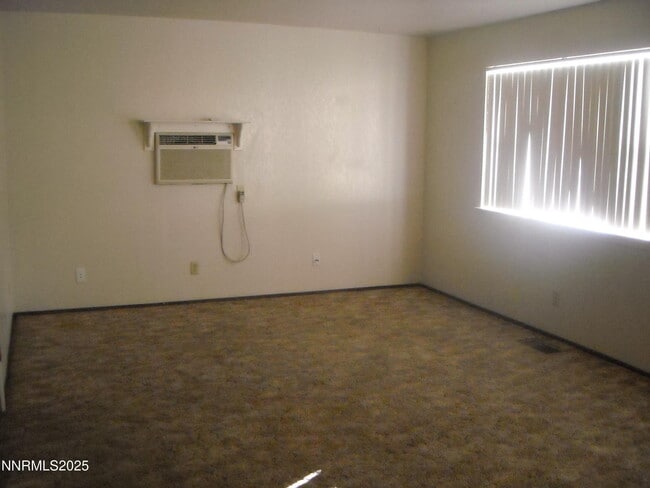 1420 Grimes St in Fallon, NV - Building Photo - Building Photo
