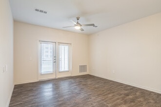 Twelve620 in Houston, TX - Foto de edificio - Interior Photo