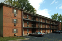 Fern Tree Apartments in Richmond, VA - Building Photo - Building Photo