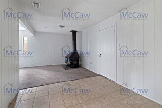 425 Highcrest Dr in Dallas, TX - Building Photo - Building Photo
