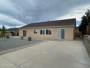 17910 Cedar Mountain Ct in Reno, NV - Building Photo - Building Photo