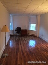 854 Beacon St, Unit 13 in Boston, MA - Foto de edificio - Building Photo