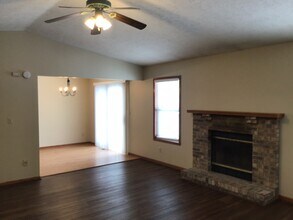 10284 Pinesap Pl in Roscoe, IL - Foto de edificio - Building Photo