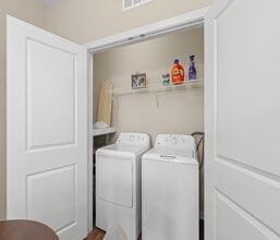 Album Monterey Pointe 55+ Active Adult Apartment Homes in Kissimmee, FL - Foto de edificio - Building Photo