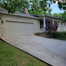 110 Hilton Ln in Crossville, TN - Building Photo - Building Photo