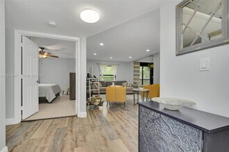 2676 Carambola Cir N, Unit 1760 in Coconut Creek, FL - Foto de edificio - Building Photo