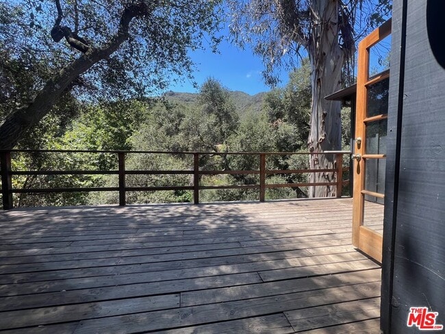 764 Old Topanga Canyon Rd in Topanga, CA - Building Photo - Building Photo