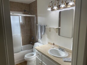 New Yorker in Downey, CA - Building Photo - Building Photo